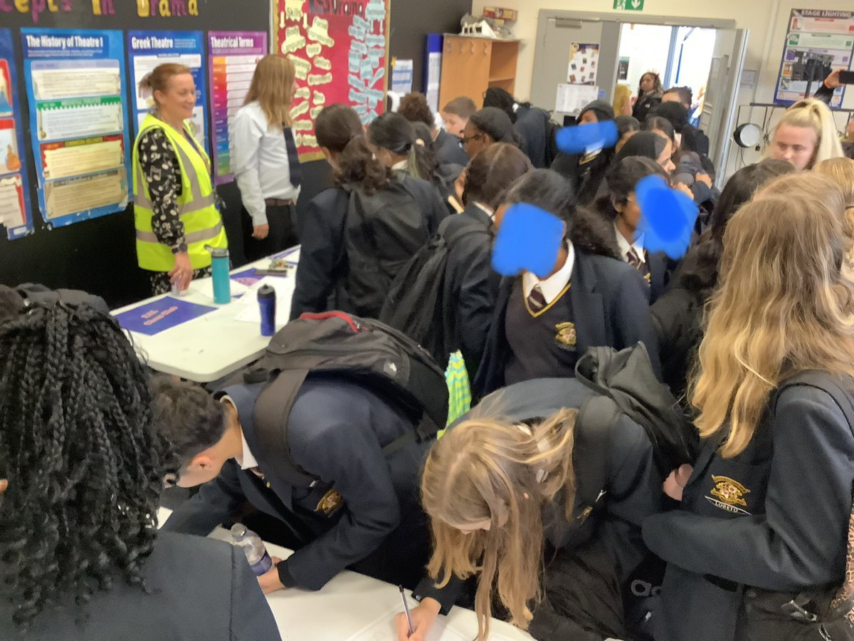 A busy week at <a href="/loretochorlton/">Loreto High School</a>! A week of assemblies to launch the extra-curricular &amp; inform pupils about all the wider opportunities available this year, followed by ‘sign up day’ on Thursday <a href="/ACitizenshipT/">ACT</a> <a href="/mcrhealthysch/">MCR Healthy Schools</a> <a href="/SSCCTY/">Smart School Councils</a>