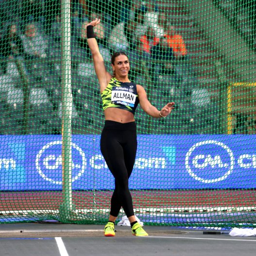 WorldAthletics's tweet photo. 4 in a row 💥

The Olympic champ @vallman123 wins her 4th Diamond League 💎 in a row in the women's discus throw 👏

#DiamondLeague https://t.co/Kb2IatogxV