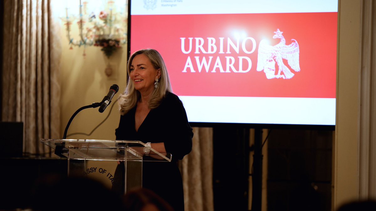 ItalyinUS's tweet photo. ABC's @jonkarl is the winner of the 2024 Urbino Award. "Karl is the perfect embodiment of the noblest journalism – which is exactly what the Urbino Award is about – and an inspiration for new generations of journalists," said Ambassador @MAZappia https://t.co/vxDBtZzMtp
