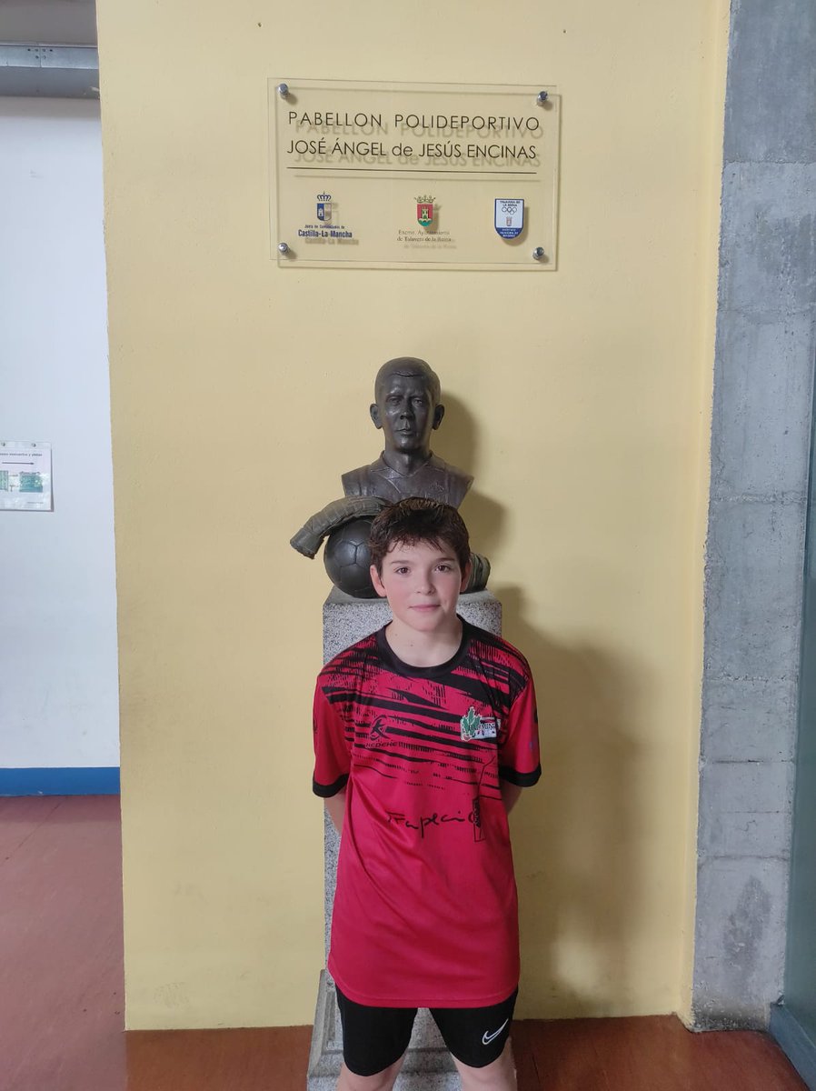 Fed_And_Bad's tweet photo. 📢📢Guillermo Muñoz alcanza los octavos de final en el Campeonato de Europa Sub-15
https://t.co/4vfvtOn2aR

#AndalucíaRegiónEuropeaDelDeporte https://t.co/sNZpu0lFD2
