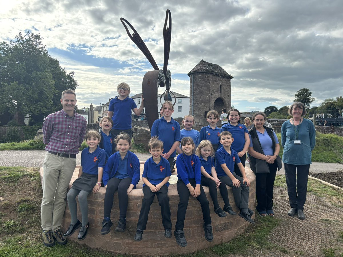 Overmonnow Primary School tweet media