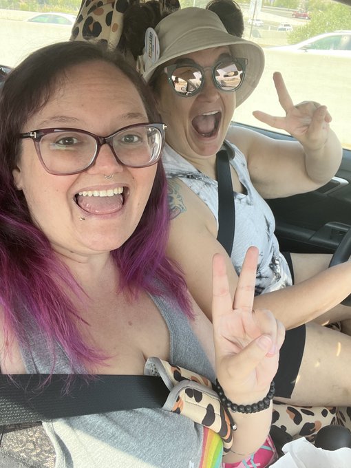 Headed to Vegas with @octogoddess! What fun fetish adventures will we film this time?? 🎥 https://t.c<a class="tags" href="/tag/octogoddess">@octogoddess</a><a href="/tag/mvsales"class="tags"><span>#mvsales</span></a>