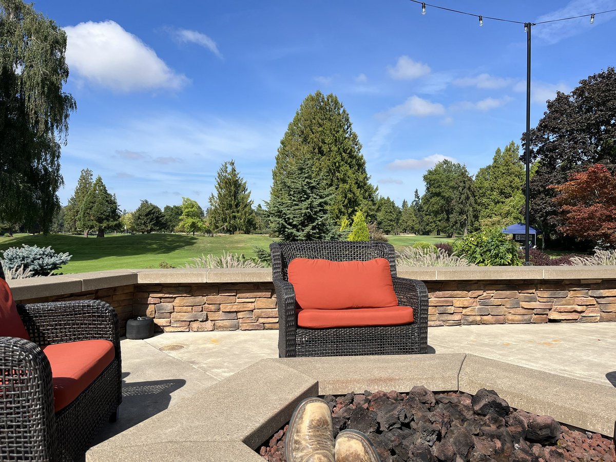 offthegrid777's tweet photo. Enjoying the “mid” life. #midAF https://t.co/RLW8eRbtc0