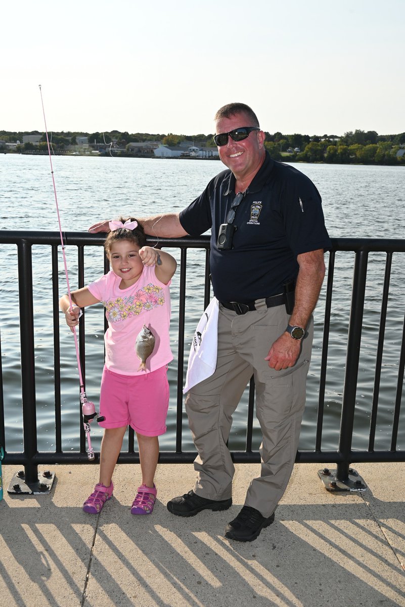 FallRiverPD's tweet image. Yesterday, we held our 2nd Cops and Bobbers event in collaboration with the @MassDMF 

Everyone in attendance had an amazing time. We are already looking forward to next years event.