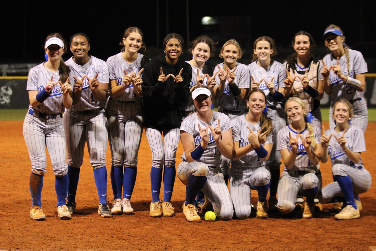 And that’s a well-earned region W! The Raiders held off Sprayberry in a 14-inning marathon 4-1 last night. 🔥

Read more here: riverwoodathletics.com/2024/09/13/rai… <a href="/philbyrd32/">philbyrd32</a> <a href="/ricsfastpitch/">Raiders Fastpitch</a> <a href="/LGlenn_FCS_AD/">Lamarr Glenn, ED.S., CAA</a>