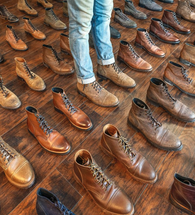 ThursdayBootCo's tweet photo. Something About That Cap Toe!
•
•
•
#thursdayboots #captoe #menswear #whatiwear #denim #style #mensstyle #rugged #ruggedstyle #flatlay #styleguide #boots https://t.co/9dFslKY5zM