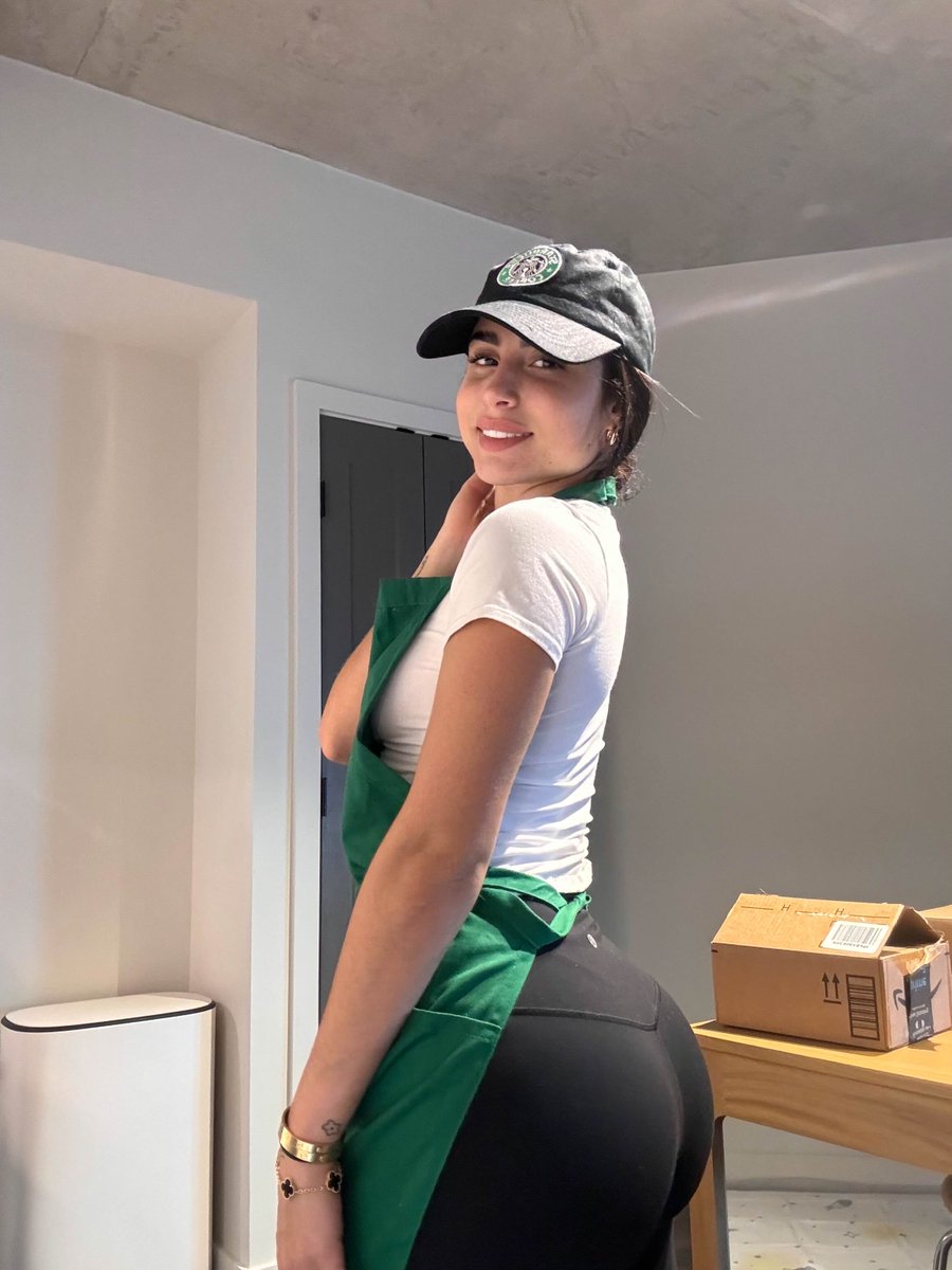 AndrewKisso's tweet photo. just got hired at Starbucks https://t.co/OoucHGkC2f