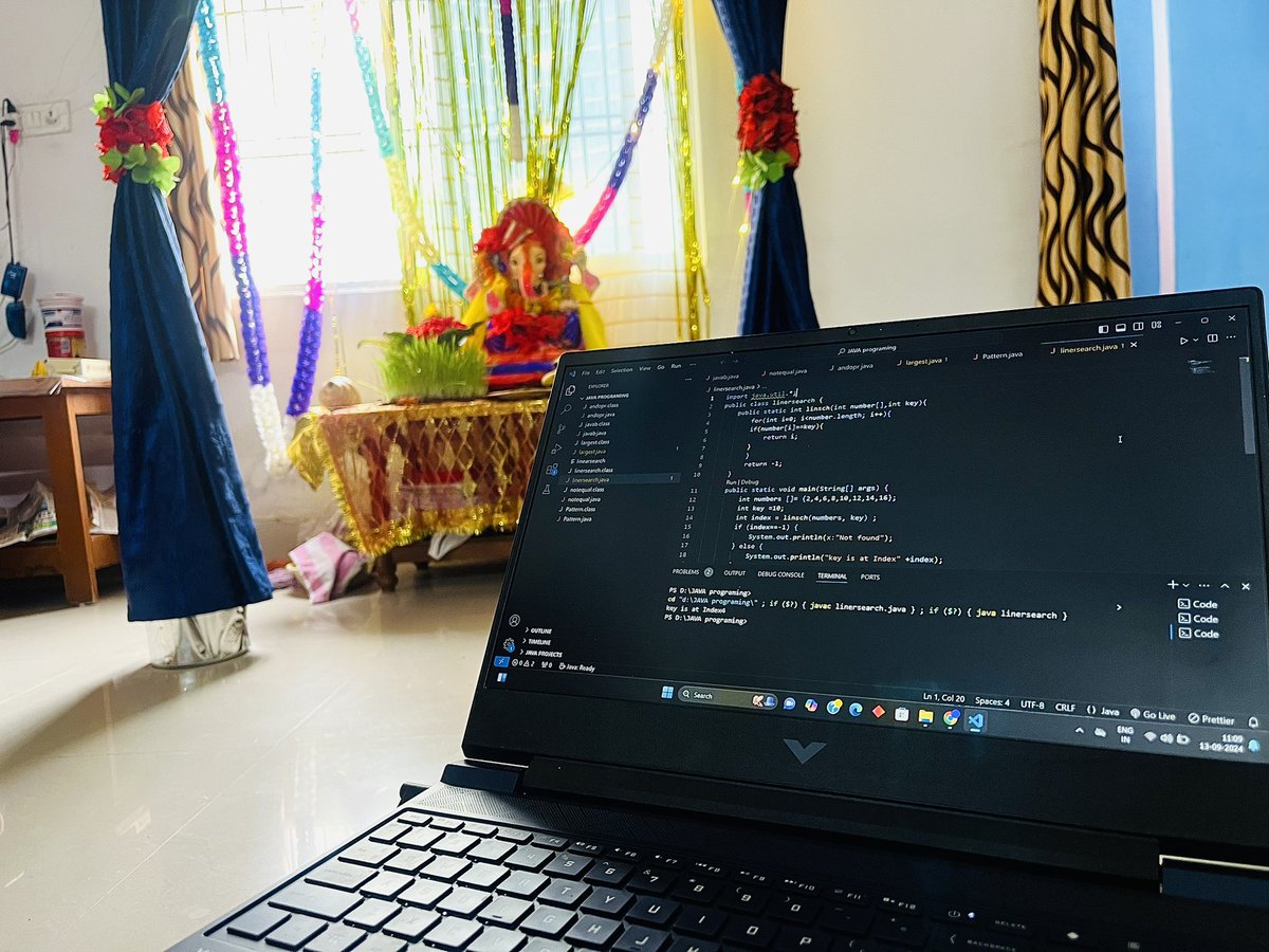 ItsAv15's tweet photo. Code with devotion, guided by Bappa’s blessings 🙏💻. Ganesh Chaturthi feels even more special with Him by my side as I practice and grow. गणपति बप्पा मोरया!
#GanpatiBappaMoraya #java #LearningJourney https://t.co/Ojkew7FWbE