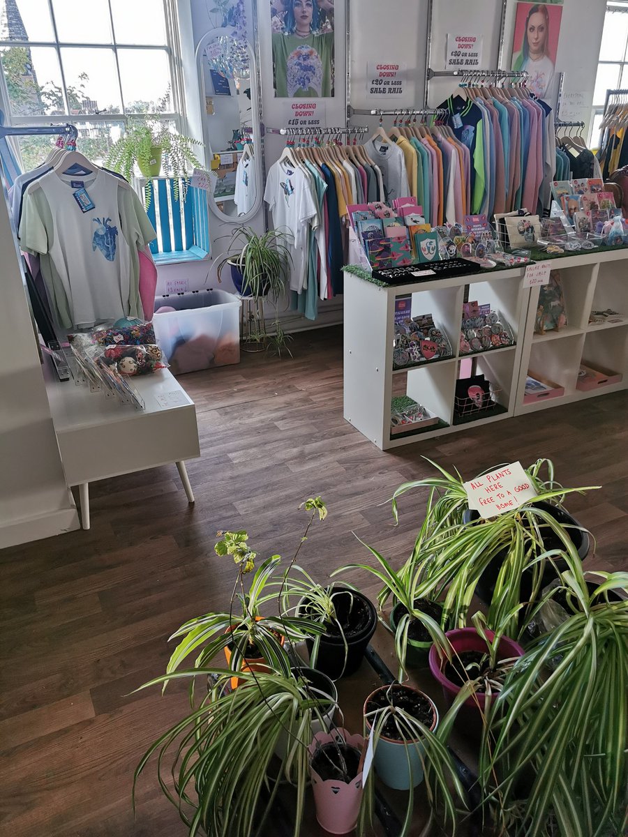 Tomorrow is our LAST DAY ‼️⚠️

See you tomorrow at 10AM sharp 😜 we've got lots and lots of bargains and some FREE STUFF too 🙌 

#closingdown #2ndfloorchester #chester