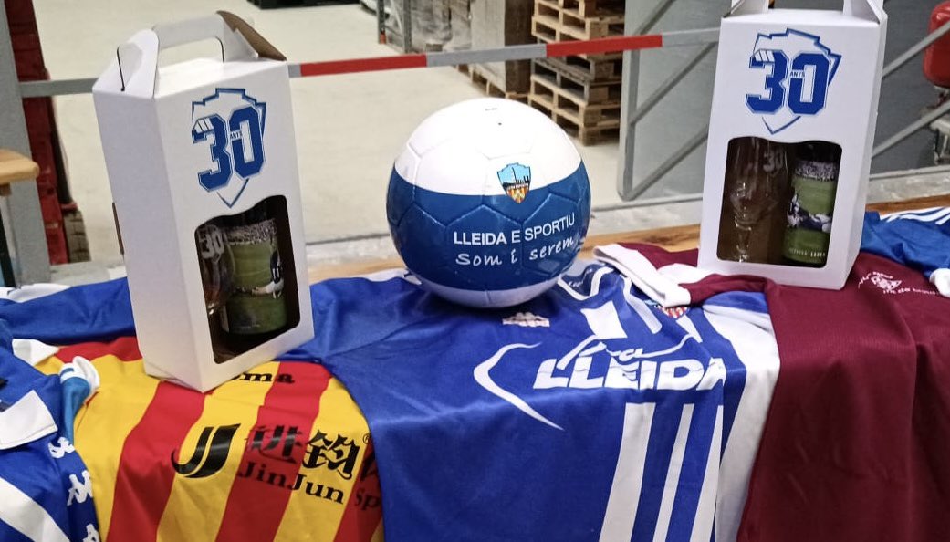 Torna la porra amb premi❗️

📝Respon abans de les 18:00h de demà amb el resultat final.

📲Segueix-nos a <a href="/amicsdellleida/">Amics del Lleida</a> 

🔁Retuiteja aquest missatge

🍀Els usuaris que enencertin el resultat, entraran en el sorteig

🍾Dues persones rebran un pack commemoratiu del 30è aniversari