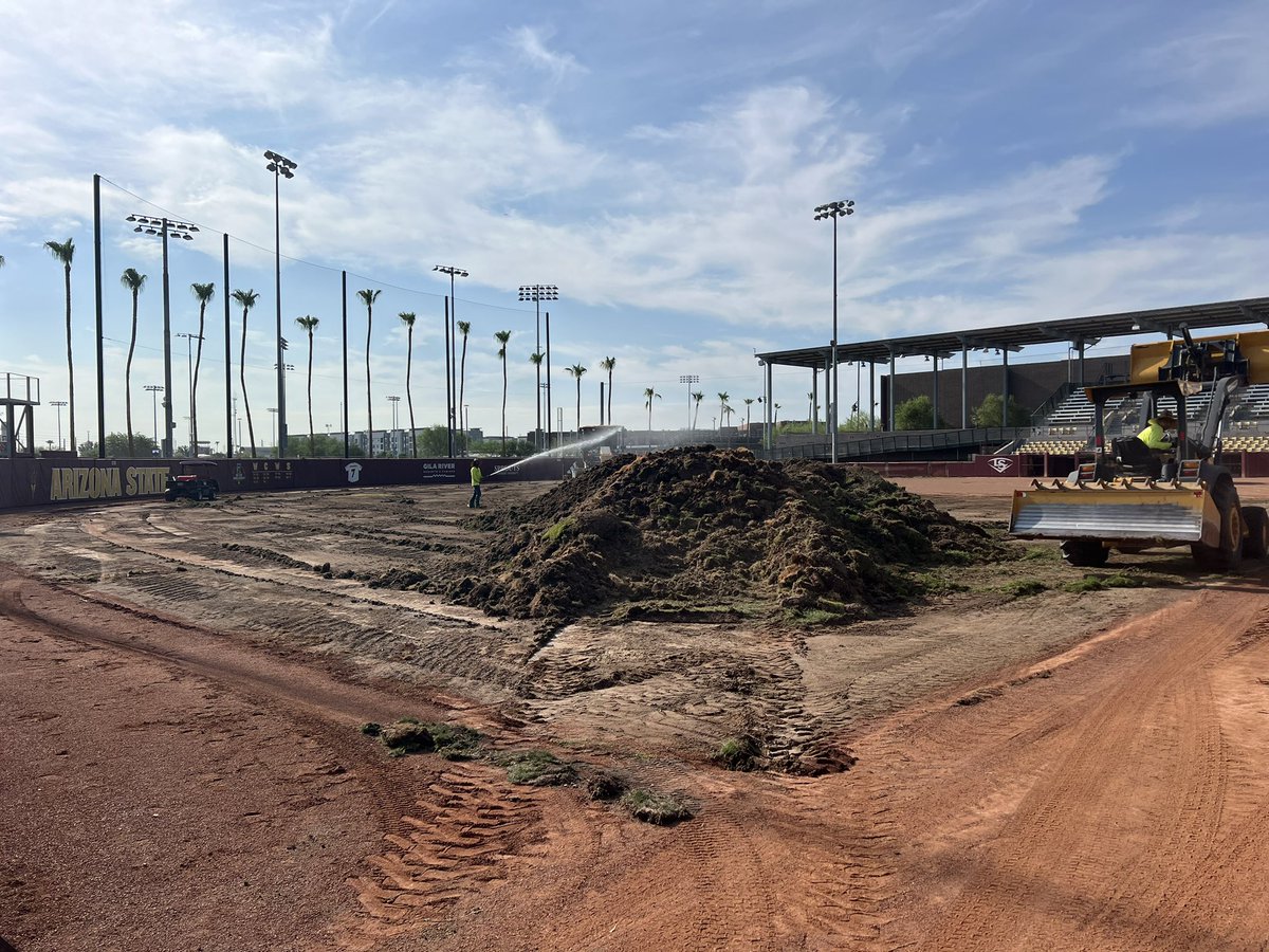 ASU Grounds Crew tweet media