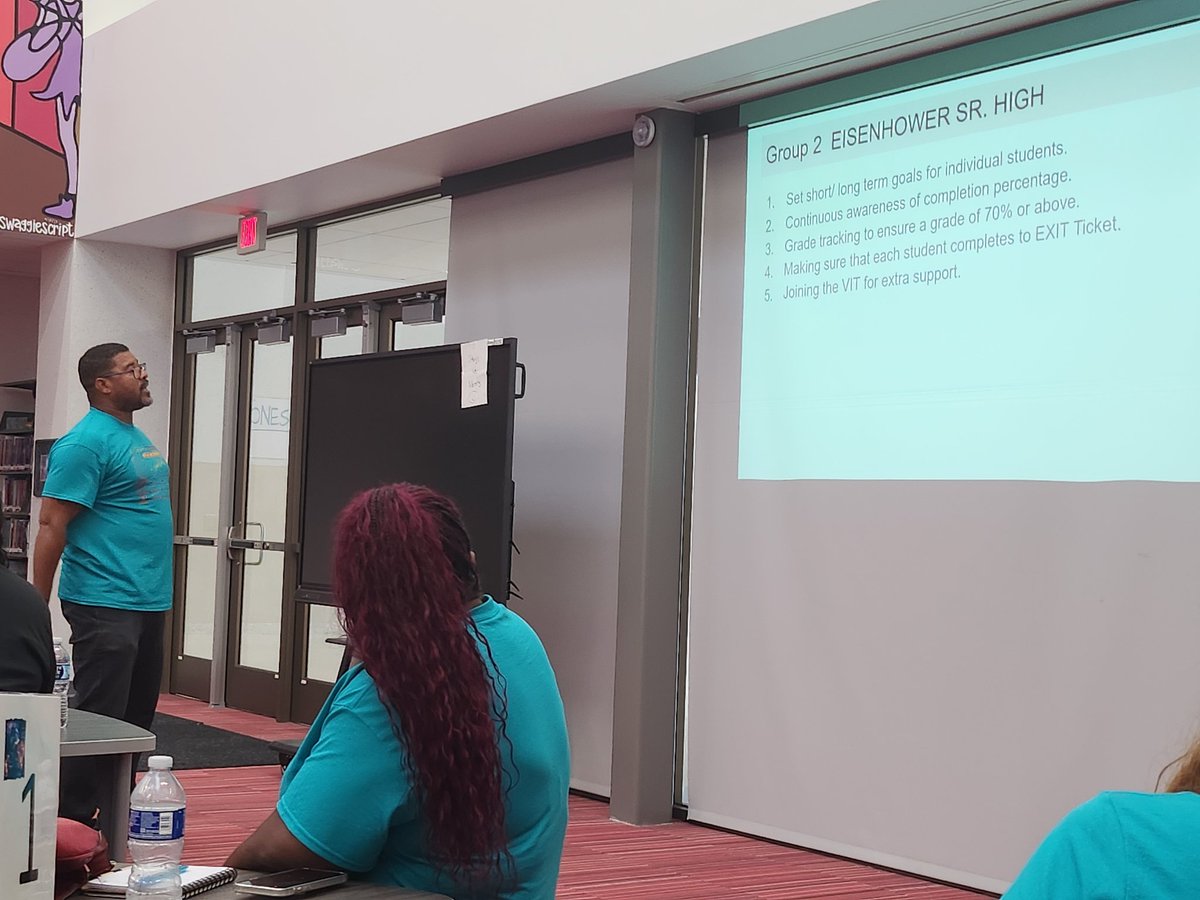 M.I.Price tweet media