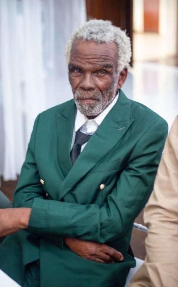 MISSING PERSON SOUGHT BY MOYENI SAPS 

Police are seeking the assistance of the community in finding a missing person, Mr Jongile Boqwana (76), who was reported missing on Thursday, 29 August 2024. 

Boqwana was last seen leaving his sister's house in Mpekweni Village, Peddie, on
