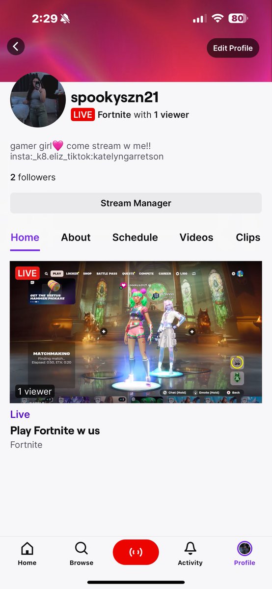 __KT__19's tweet photo. streaming w my girl rn
#fortnite #fyp #gamergirl #wlw https://t.co/gYNw16z010