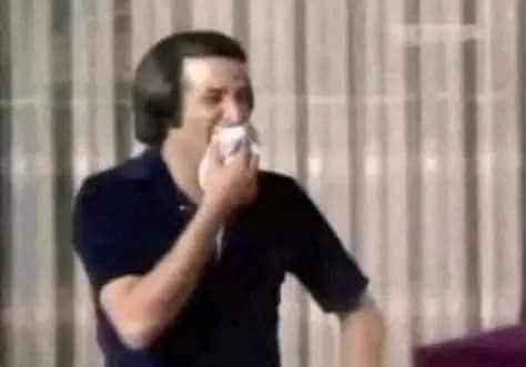 بيقولك الايفون بروماكس ١٦ نازل مصر  ب ١٠٠ الف جنيه

😂😂😂😂😂