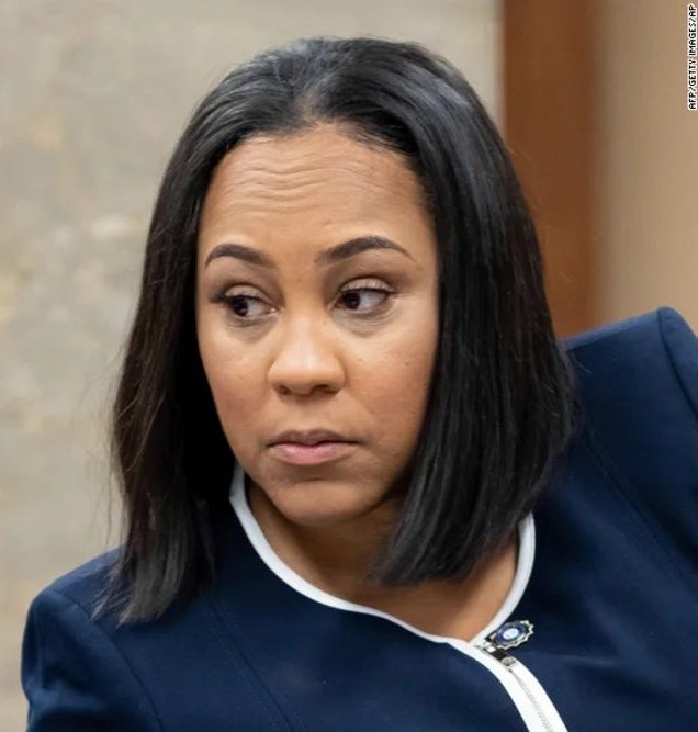 Raise your hand ✋️ if you want Gov Kemp to issue an arrest warrant on  Fani Willis for defying a court issued Subpoena 👇