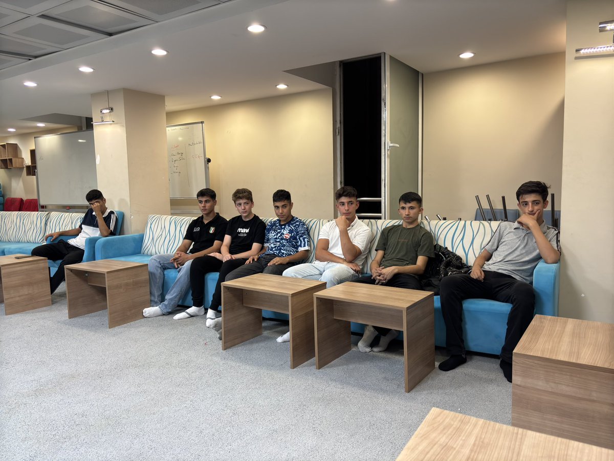 TÜGVA Güngören Lise Koordinatörlüğü olarak gençlerle keyifli bir sohbet gerçekleştirdik! 💬✨ #cometotugvagungoren