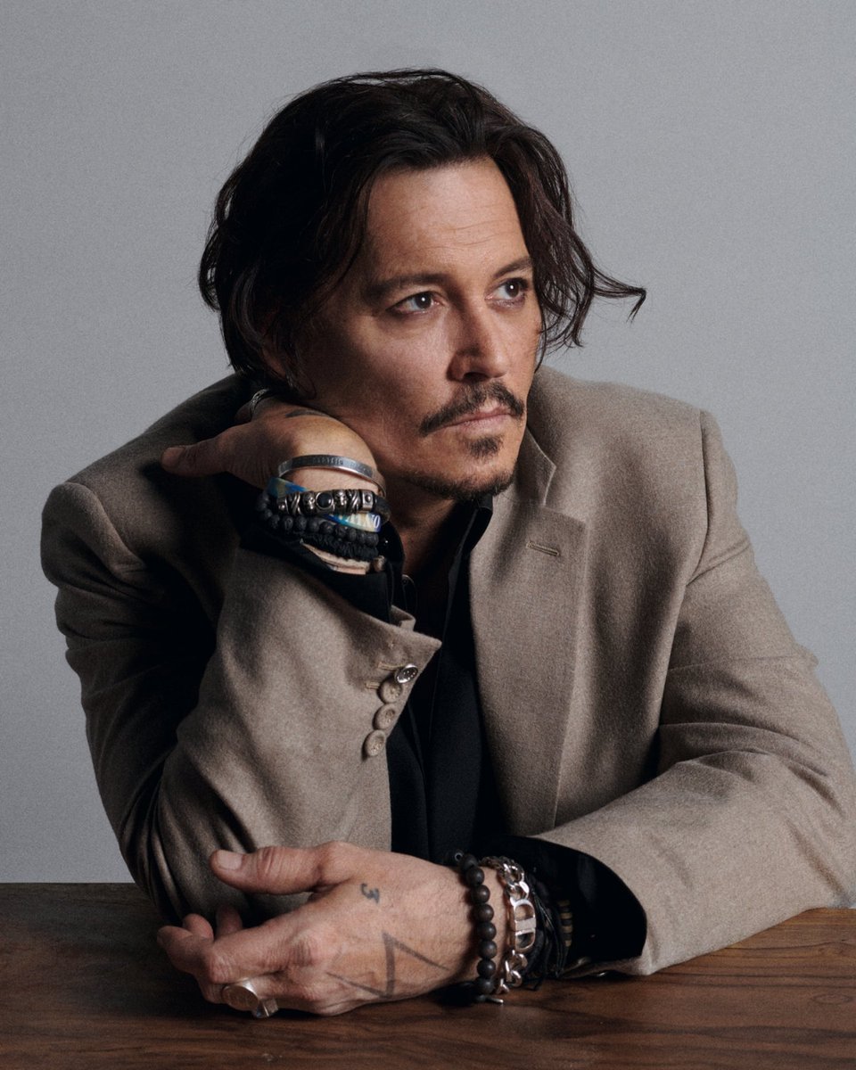 jdepps_crew's tweet photo. 💥 Nuevas fotos de Johnny como parte de la campaña promocional de Dior Sauvage Eau Forte.
☆ ☆ ☆
💥 New photos of Johnny as part of the new Dior Sauvage Eau Forte promotional campaign.

📸 Jean-Baptiste Mondino,
for Christian Dior Parfums
• • •
#JohnnyDepp #Dior #Sauvage https://t.co/ORA1GY1rWT
