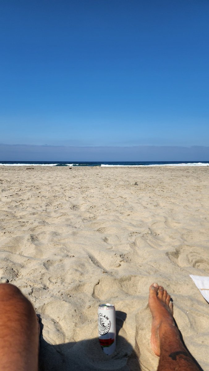 CankleJ's tweet photo. I kept loading into Skywatch to get a solo instance because I want that Legend title but I got annoyed after about 15 minutes and went to the beach. https://t.co/tZSOyKmpXR