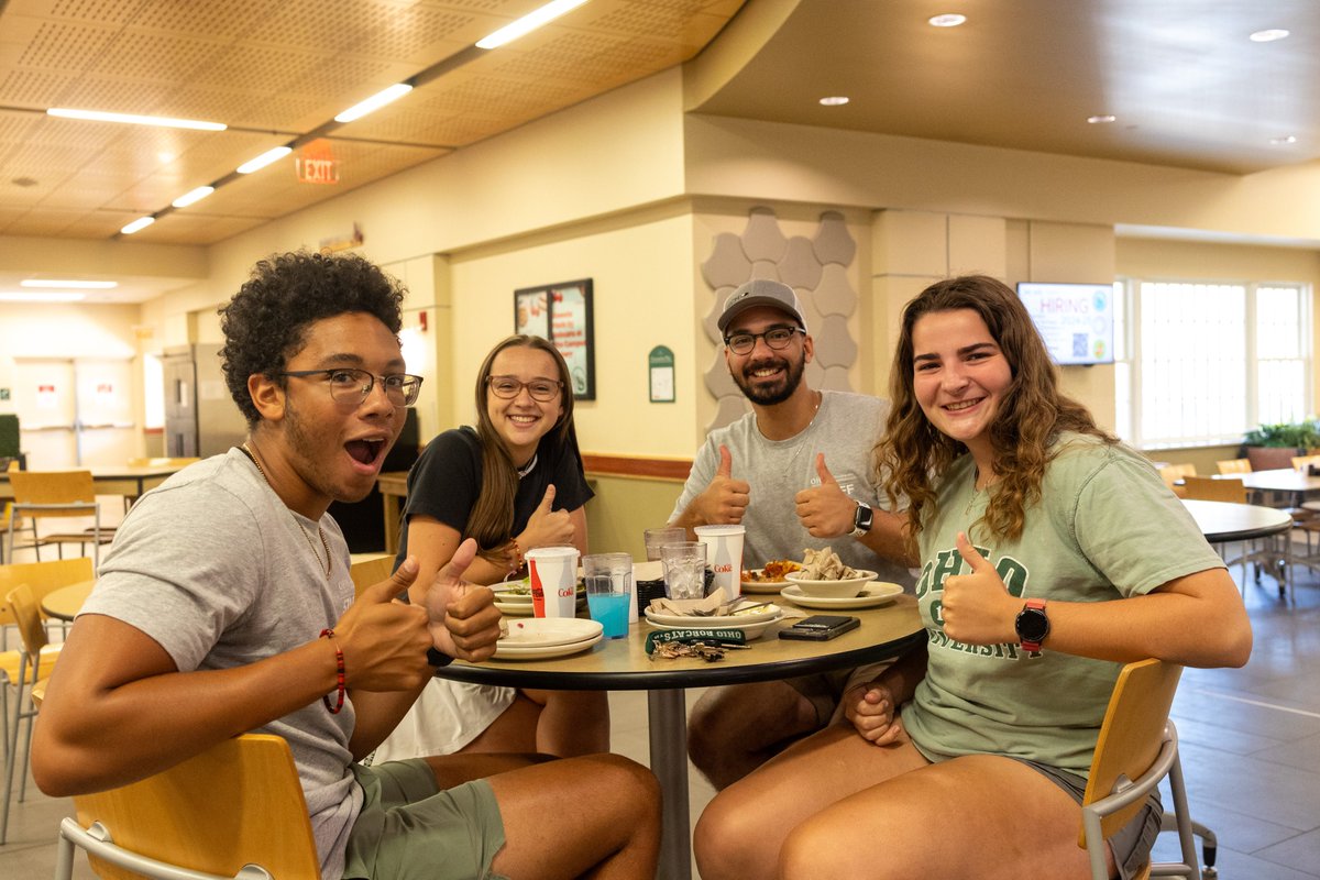 Welcome Families!!

Families are welcome to eat with their Bobcat this weekend for FREE at either The District on West Green, Nelson Court on South Green &amp; Earl's Coop on East Green!

With each meal swipe with your Bobcat, your family eats FREE!

#ohiodfood #ohioeatsapp #ohioeats