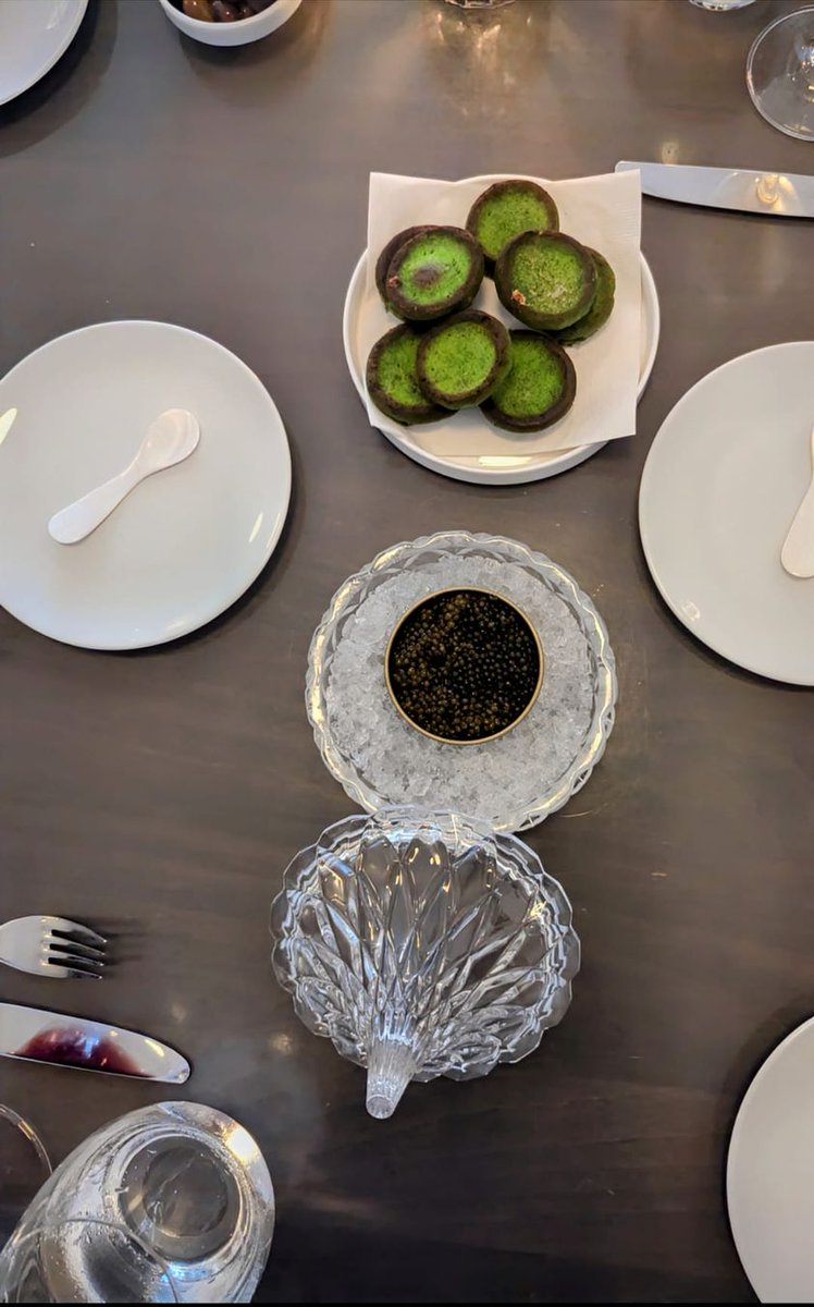 FranksKitchen's tweet image. Just because.
Available with advance notice.
fkrestauranttoronto.com