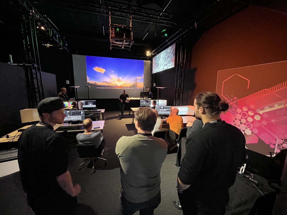 Christie ProAV solutions tweet media