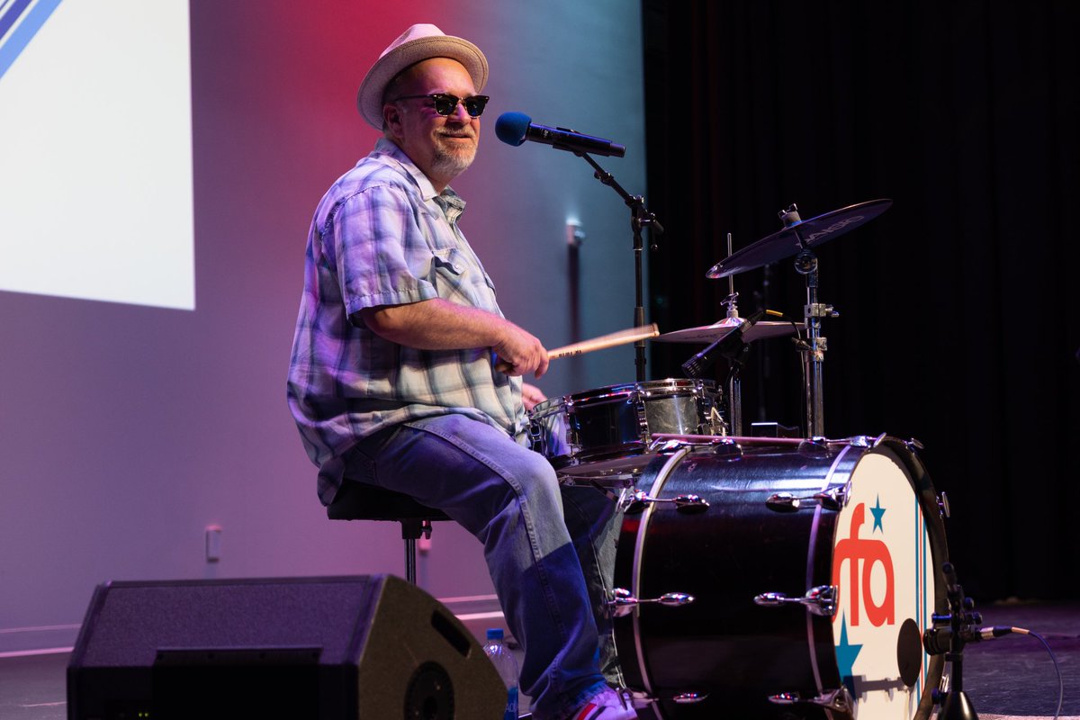 Sugar Free Allstars (@sfas) on Twitter photo Hey NW Arkansas, it’s been a while! We’re headed your way tomorrow to play the <a href="/FPL_Library/">Fayetteville Public Library</a> at 10:00a and can’t wait to see all your smiling faces!! Don’t forget to wear your rock pants 👖 🤘🤘🤓😎
#TheBoysAreBackInTown #FamilyFunkSuperDuo Hey NW Arkansas, it’s been a while! We’re headed your way tomorrow to play the <a href="/FPL_Library/">Fayetteville Public Library</a> at 10:00a and can’t wait to see all your smiling faces!! Don’t forget to wear your rock pants 👖 🤘🤘🤓😎
#TheBoysAreBackInTown #FamilyFunkSuperDuo