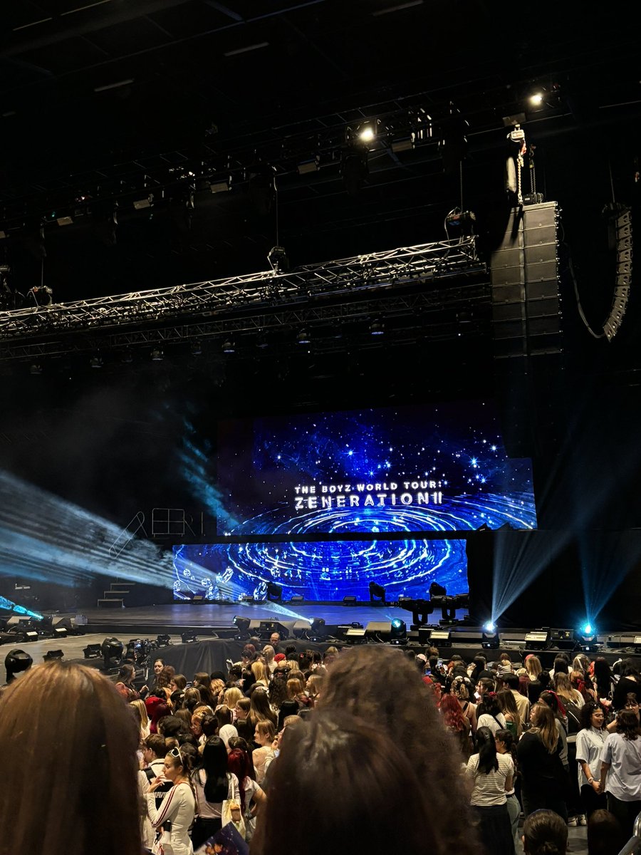 🍙 karaluch 🥢 will see 5sos tweet media