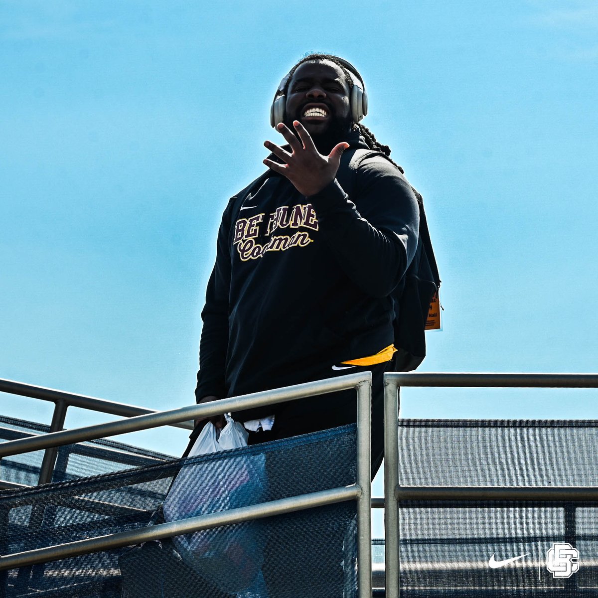 BCUGridiron's tweet photo. 🛬 THE WILDCATS HAVE LANDED. 😼 🏈  

#𝙃𝙖𝙞𝙡𝙒𝙞𝙡𝙙𝙘𝙖𝙩𝙨 | #𝙋𝙧𝙚𝙮𝙏𝙤𝙜𝙚𝙩𝙝𝙚𝙧 https://t.co/yx8Q2xXCcP