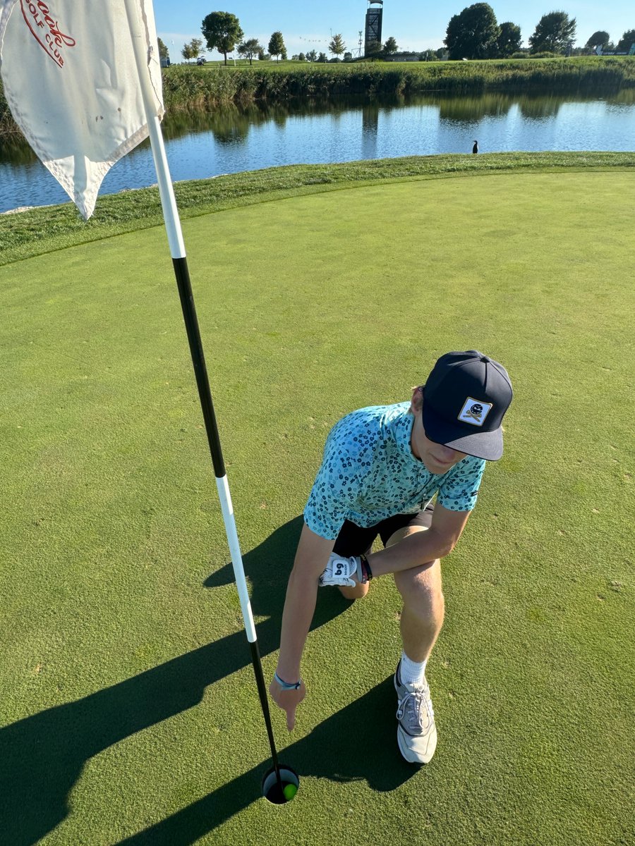 bshurst's tweet photo. Took son @charliehurst_3 &amp; friend to @BolingbrookGC last Tues 9/3 to play before @livgolf_league event. He Aced #6 island Par-3 140 yds with PW. Course crew witnessed and provided a flag. He would love to get @b_dechambeau + @Crushers_GC to sign. #livbroadcast #HoleInOne https://t.co/VKp3wY65wp