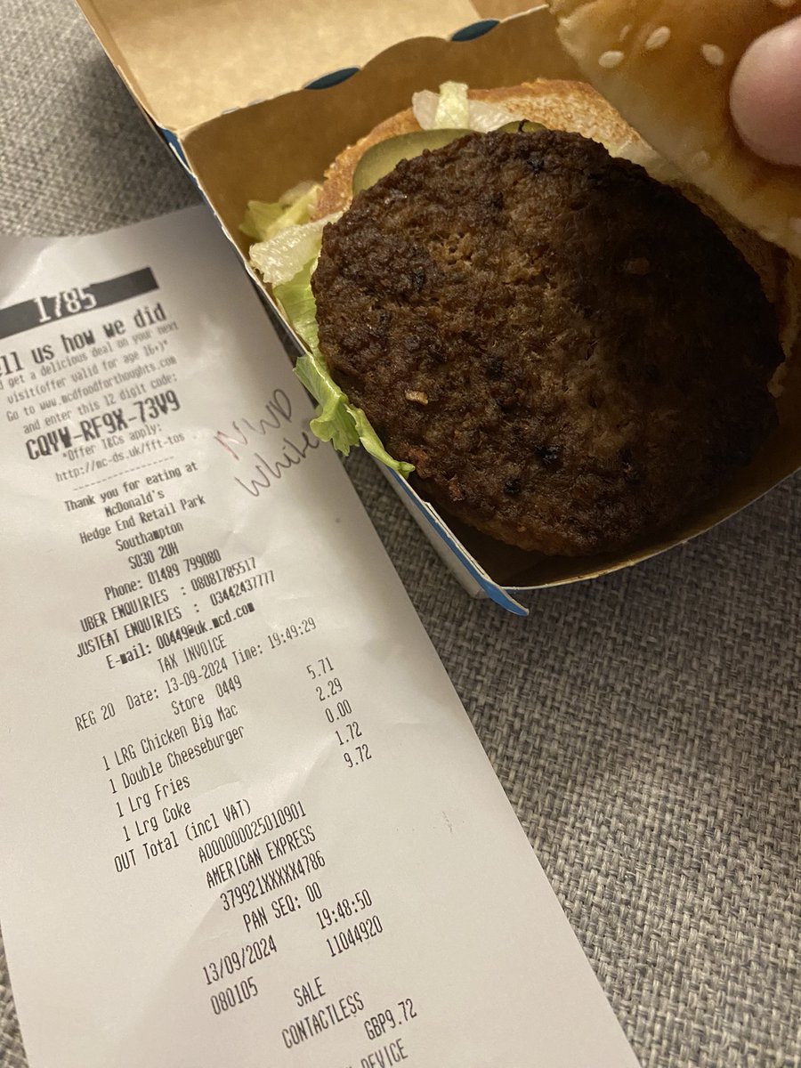 RlinsteadX's tweet photo. @McDonalds not only did I wait 20 minutes for my food I ordered a chicken Big Mac through the drive thru and got given the wrong burger!! https://t.co/VV3v5hksbj