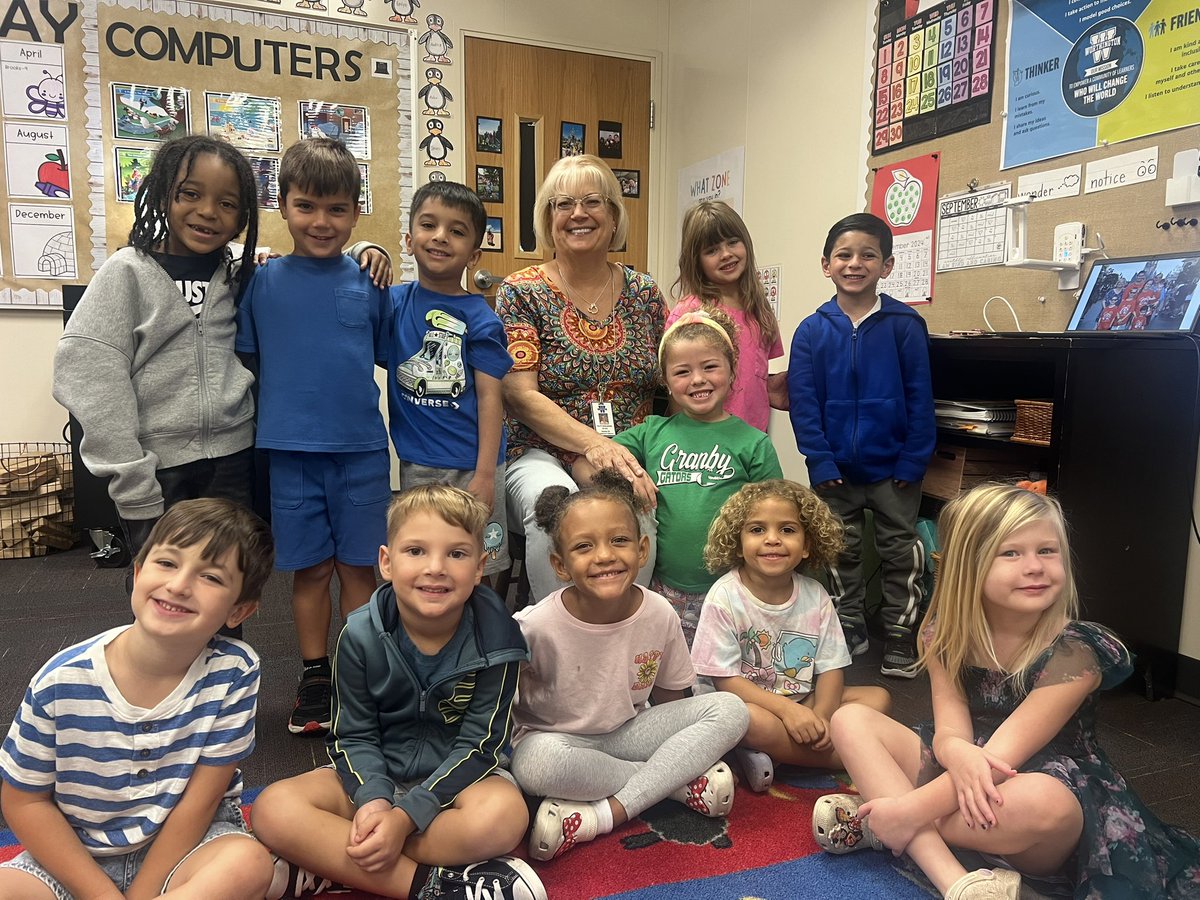 Thanks <a href="/pschlaegel/">Patti Schlaegel</a> &amp; <a href="/CraigABelair/">Craig Belair</a> for taking time to be our mystery reader today!!! 😊📕 #itsworthit <a href="/GranbyGators/">Granby Gators</a> <a href="/LibertyLeopard/">Liberty Leopards</a> <a href="/wcsdistrict/">Worthington Schools</a>