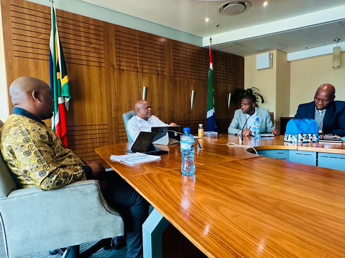 DadaMorero's tweet photo. The intention is to elevate key priority areas that need fast-tracking the accelerated service delivery to improve the quality of basic services and improve the lived experience of the residents of the City of Johannesburg.

#JohannesburgOur1st♥️
#BuildingALiveableCity https://t.co/3mojhxa2a7