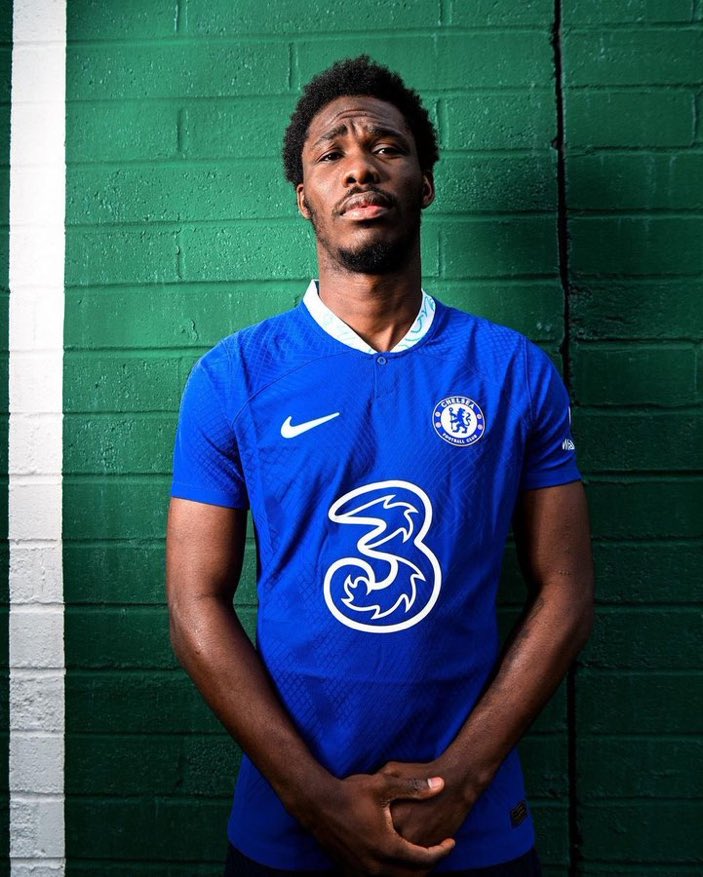 gundemtransffer's tweet photo. 🔴🟡 Göztepe, Chelsea’den David Datro Fofana’yı kiraladığını açıkladı!
👨🏿🦲Yaş: 21 🏟 103 Maç
🇨🇮Uyruk: Fildişi ⚽ 31 Gol
🛡Mevki: Santrafor 🎯 12 Asist
#Göztepe
#Chelsea
#Datro https://t.co/apzjRO9K4h