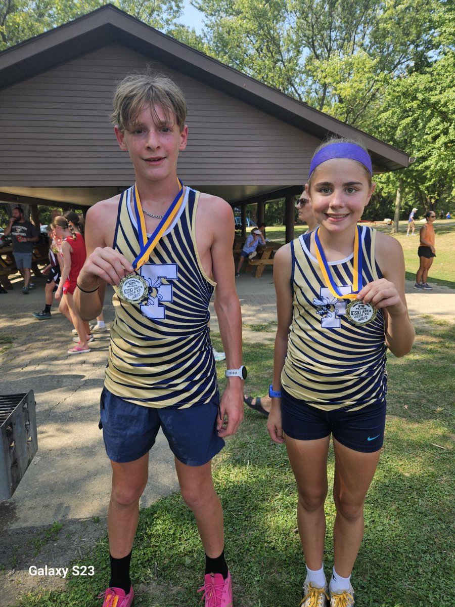 Freeport Cross Country tweet media