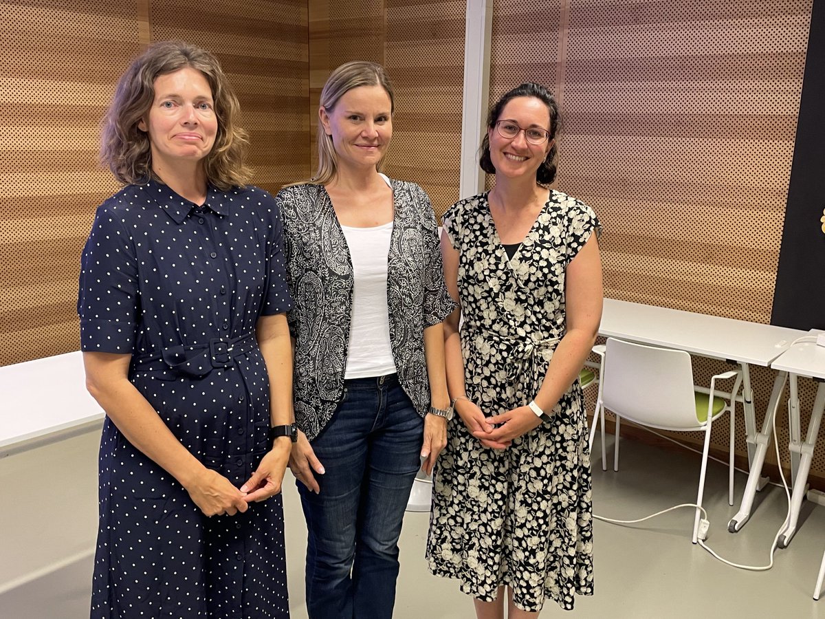 Thank you to <a href="/SarahBlichfeldt/">Sarah Blichfeldt</a> of <a href="/goteborgsuni/">Göteborgs universitet / University of Gothenburg</a>, Johanna Wicklund of <a href="/Stockholms_univ/">Stockholms universitet</a>, and Sarah Mitchell of <a href="/liu_universitet/">Linköpings universitet</a> for meeting with SAR last week! It was a pleasure discussing SAR #Sweden’s first-ever Student Advocacy Seminar. Looking forward to future developments!