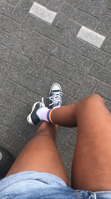 I know I post about these all the time but I love fuzzy slippers and converse, comfortable footwear is<a href="/tag/footfetish"class="tags"><span>#footfetish</span></a><a href="/tag/ebonygoddess"class="tags"><span>#ebonygoddess</span></a><a href="/tag/feetpics"class="tags"><span>#feetpics</span></a>