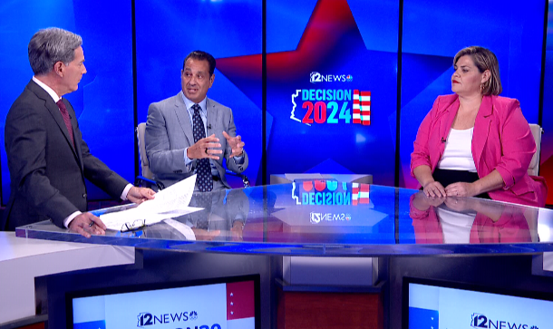brahmresnik's tweet photo. AT 230PM TODAY #SundaySquareOff:
π½#Prop138 Debate: @Steve_Chucri & @RaquelTeran on 'Tipped Workers Protection Act'
βΆοΈ@JoeDanaReports in-depth on Maricopa County sheriff candidates.
βΆοΈ@stacypearson & @barrettmarson on post-debate debate
πΊ230p Fri @12News (plus 7/730a Sunday) https://t.co/6rke1QphCl