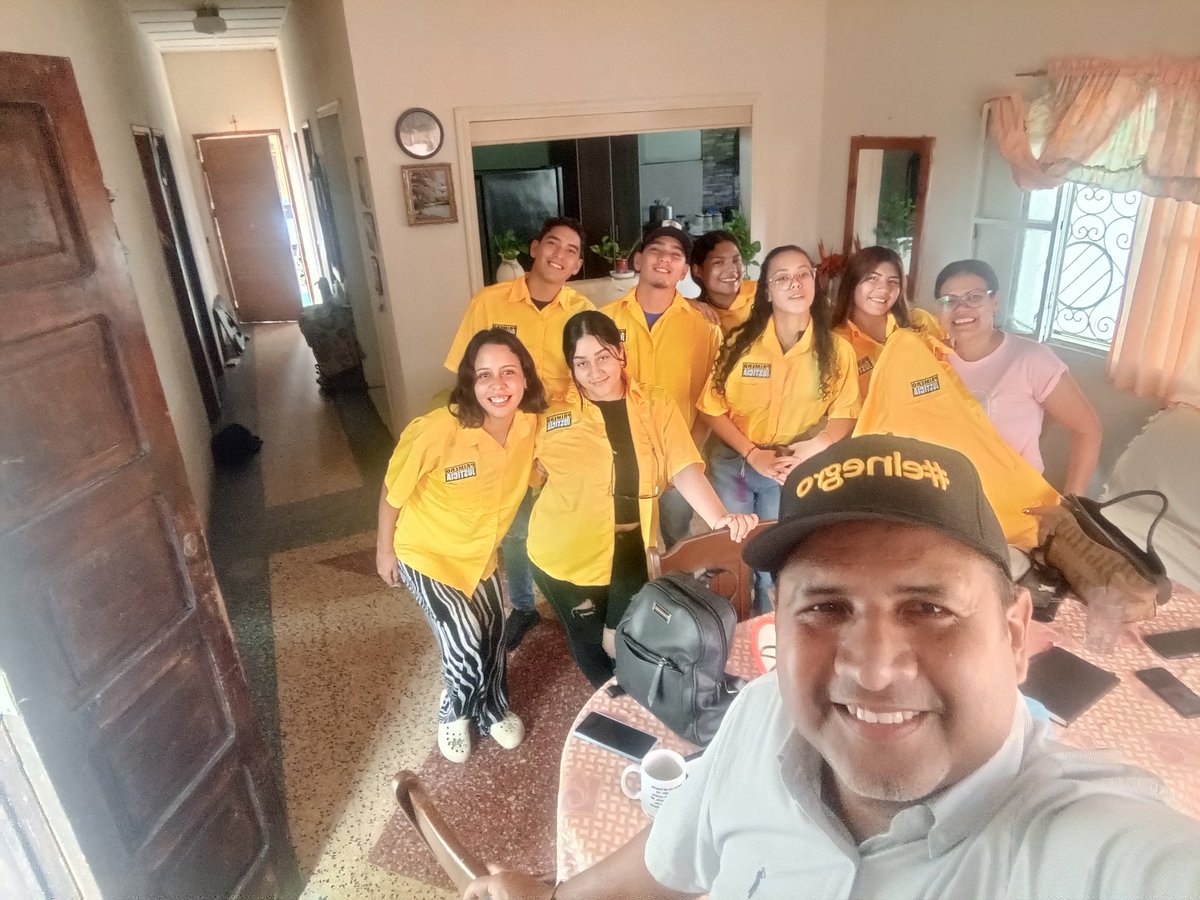 williamjvelasq's tweet photo. #seguimos Y nos mantenemos firmes en nuestras convicciones Decomcraticas confiando en Dios y en los Bolivarenses #sinexcusas #pasoapaso @daya_dcgc @ActivismoPJ @Wilsonvivasg18 @rachidyasbek @AngelMedinaD https://t.co/WrgraMIiUf