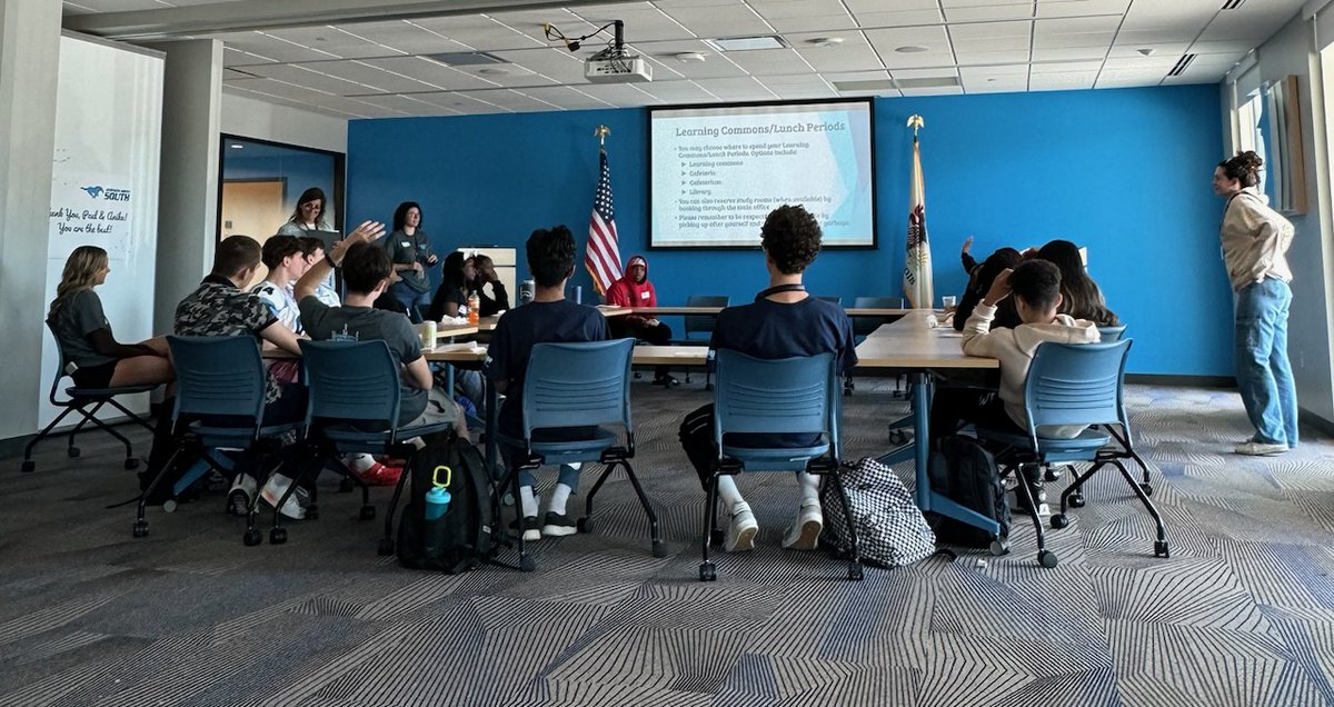 DGS_CSSS's tweet image. First DGS Transfer lunch of the school year. A welcome event from our DGS Transfer Team! #DGSPride #youbelonghere @ArwenLyp @Dist_99