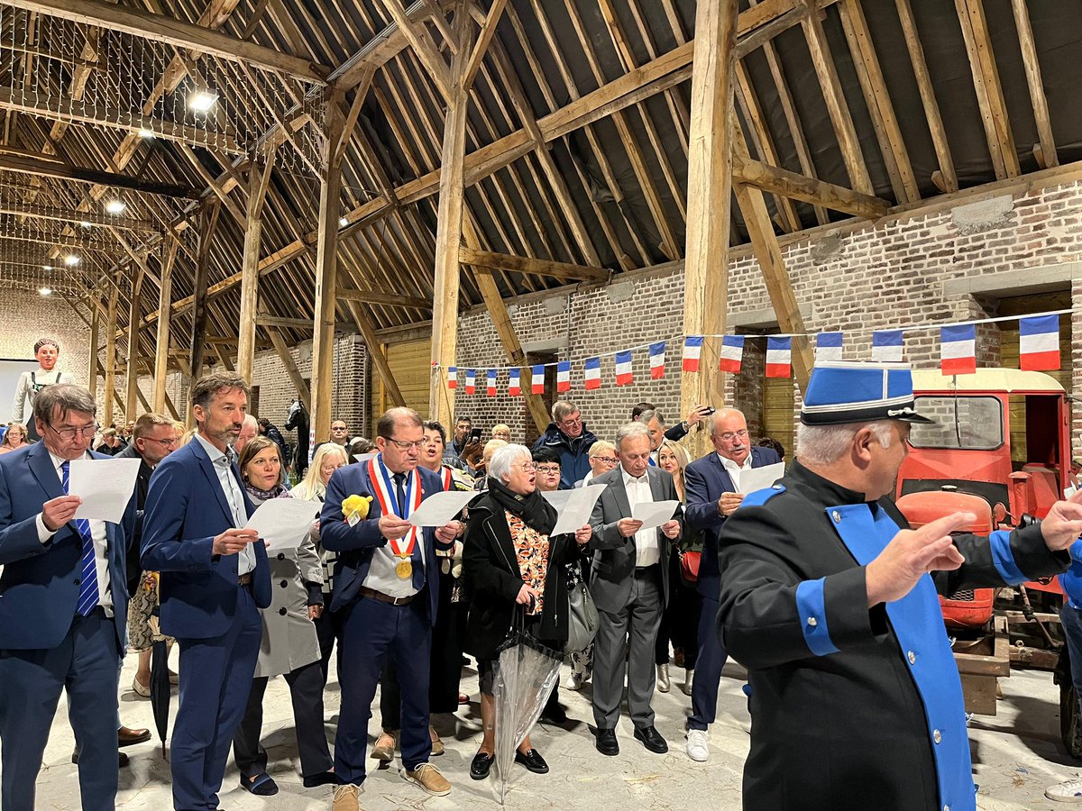 A_Linkenheld's tweet photo. #weekend #frites 
Pour bien préparer la #braderie de #Lille, j’ai d’abord participé à la 
la fête de la pomme de terre … à #Dechy 🥔 !
Merci au Maire Jean-Michel Szatny et à son équipe pour leur bel accueil à cette 2️⃣8️⃣e édition autour des manèges, saveurs et chants locaux 👩‍🌾🍟. https://t.co/pV6hsOrnTr