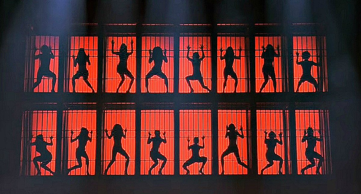 TheCinesthetic's tweet photo. Chicago (2002) dir. Rob Marshall https://t.co/nIwDcq8a0K
