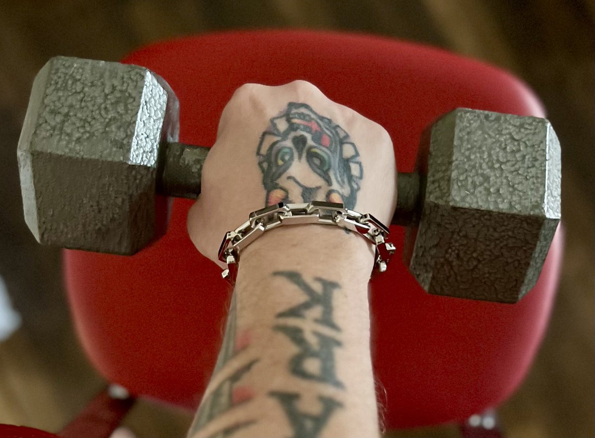 marksblades's tweet photo. Use discount code MARK682 at @sforcewatches  for a great discount and grab one of these Samson Bracelets.    Great quality and they look amazing #sforce https://t.co/Bts2mNVt9Q