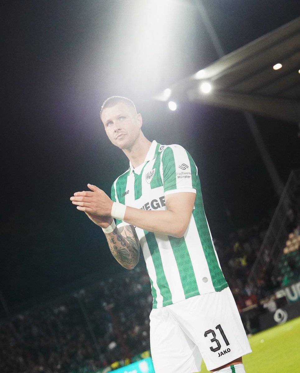 Preussen06's tweet photo. Irgendwo zwischen Stolz und Enttäuschung 👊🏼 Aber der Abend macht Bock auf mehr!
___
#SCPPAD #scp06 https://t.co/kI60OiEIpR