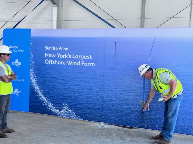 NYOffshoreWind's tweet photo. Yesterday, NYOWA attended a tour of the @PortofCoeymans to view the progress of construction and assembling of #offshorewind components for @SunriseWindNY. This project is bringing #cleanjobs to upstate NYers and will generate #cleanenergy to power NY's grid. @NYSERDA @OrstedUS https://t.co/MltT8vQmVr