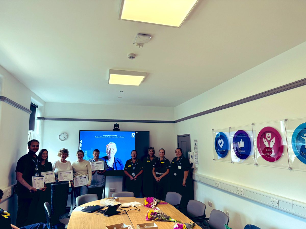 Great time celebrating our Florence Nightingale IPC Healthcare Support Work Leadership graduates, getting them involved with Flu Project 3000 🩼campaign and our Professional Nurse Advocate graduates. Sharing and creating new ideas and innovations! #RDaSH 😄