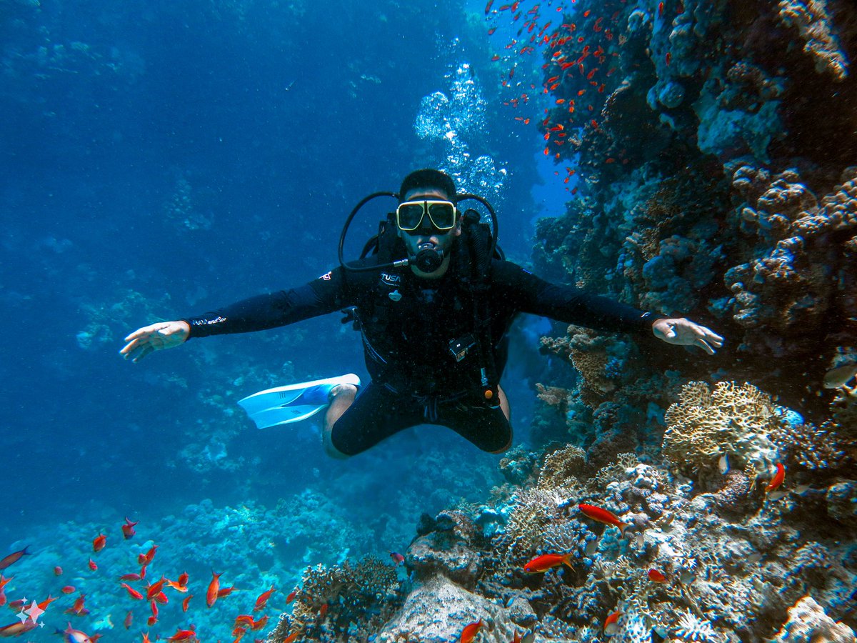 FrancisPime's tweet photo. El azul que siempre quiero en mi vida! 🦈
#travel 🎈
#mediterranean 📸 https://t.co/jQAs1guQsZ