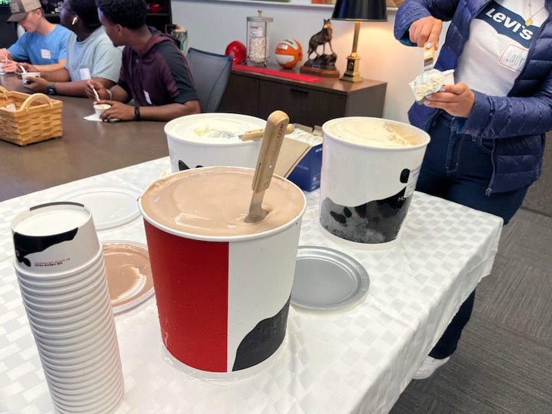 Dean Garey Fox tweet media