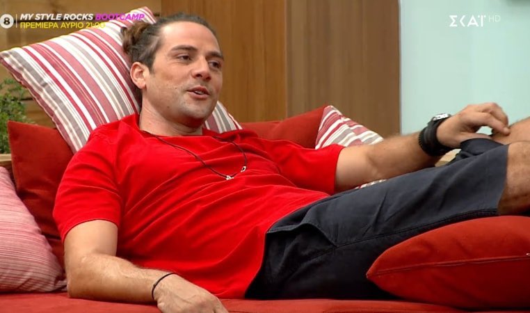 Kleageti2's tweet photo. #powerofloveGR
Ο άνθρωπος έχει το σύνδρομο του Πιτερ Παν και το μόνο που μπορεί να κάνει για να μείνει στο παιχνίδι είναι να κλέβει τηλεοπτικό χρόνο από Σωτηρία και Πελετιε https://t.co/WE0bKEtuxg