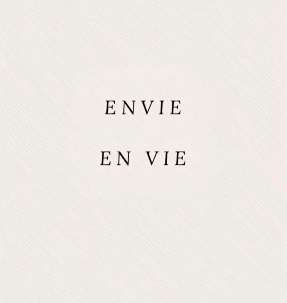 lbx65's tweet photo. La magie des mots… ! https://t.co/c8FefJE3kM